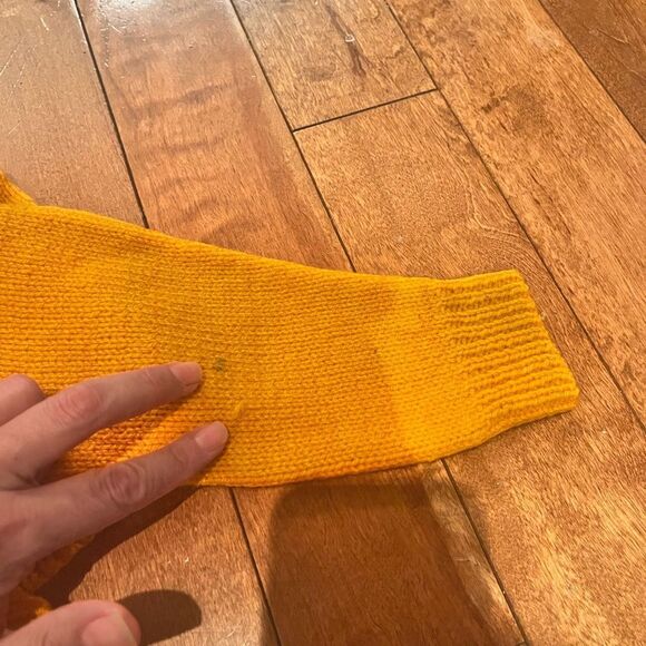 Vintage handmade Yellow Knit Sweater with Train Design - Picture 8 of 11